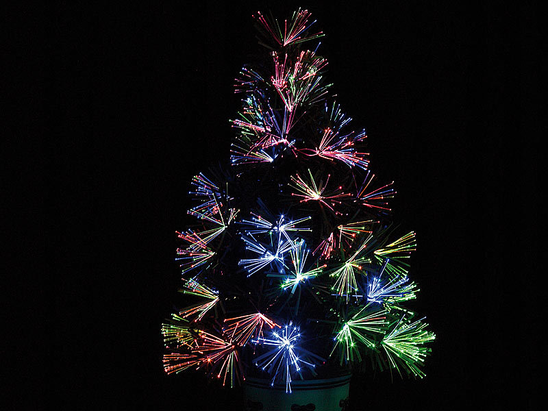 Lunartec Deko-Tannenbaum, dreifarbige LED-Beleuchtung