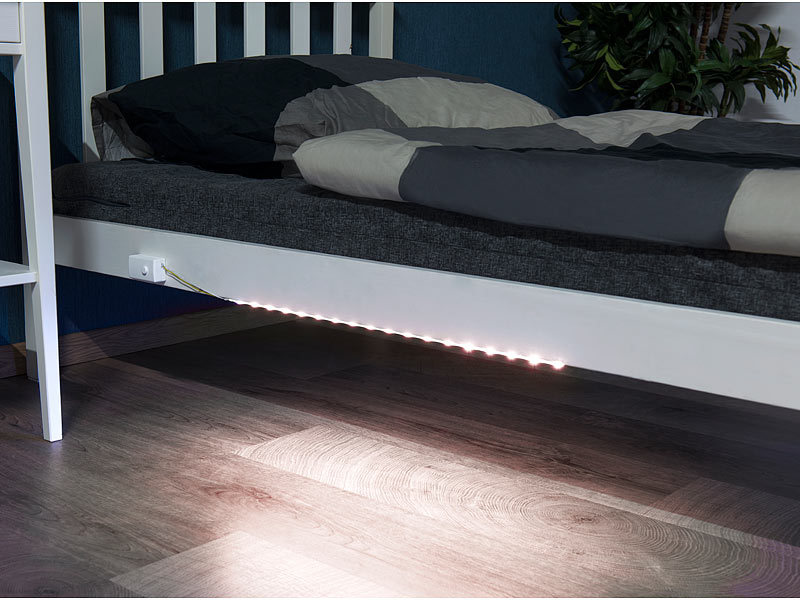 Lunartec 2er-Set Indoor-LED-Streifen, 30 LEDs, PIR, Batterie, 600lm, 100 cm