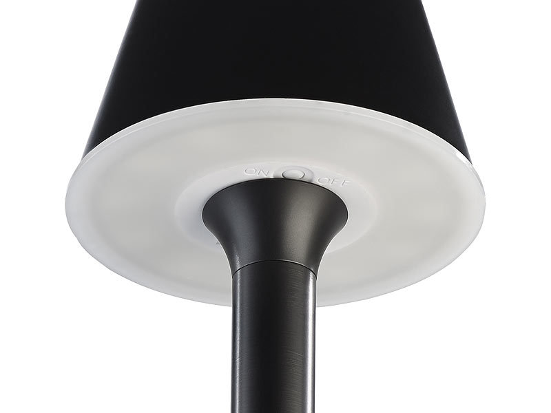 Lunartec Dimmbare in- & Outdoor-Tischlampe mit Akku: Smarte